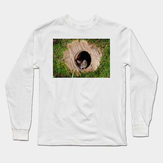 Mouse in a mossey hole Long Sleeve T-Shirt by Simon-dell